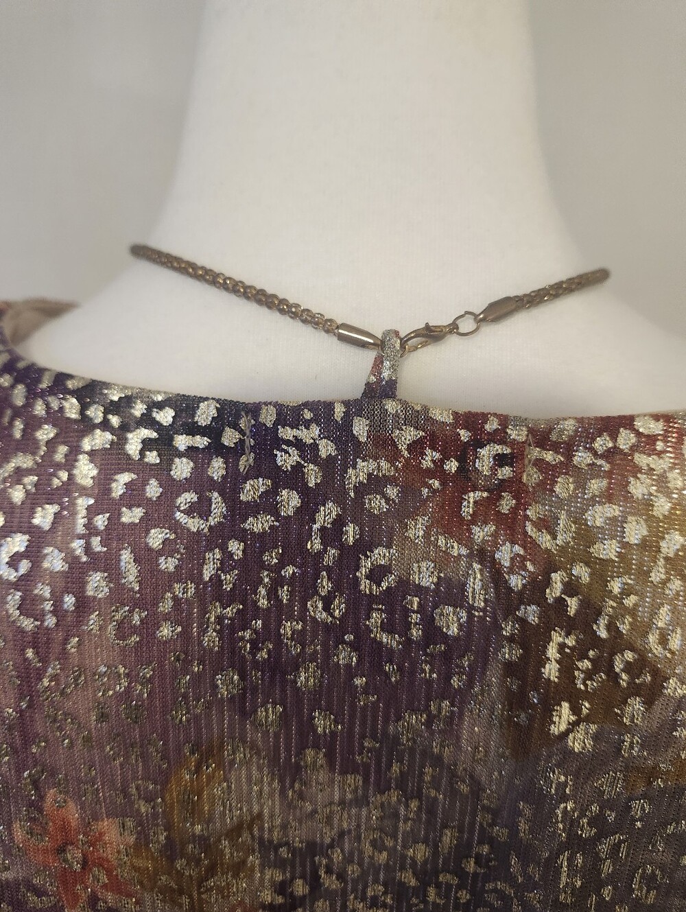 Women's Metallic Floral V-Neck Blouse in Multi With Detatchable Necklace - Picture 9 of 14